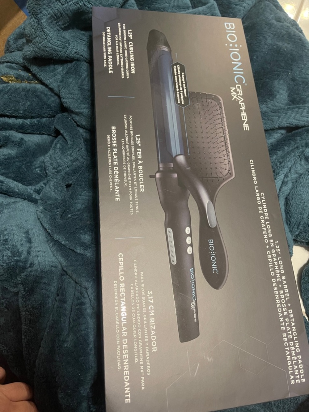 Bio Ionic Graphene MX 1.25" Curling Iron & Detangler in Black